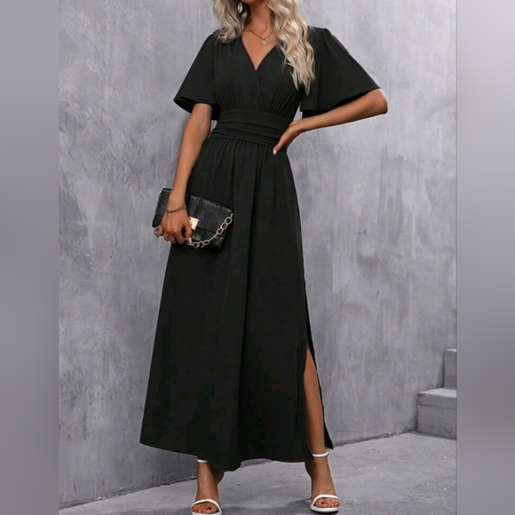 NEW Chic Ruched Waist Flutter Sleeve Maxi Dress Black - Picture 2 of 9